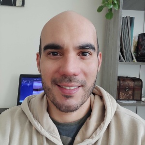 Ron Sarache Designer & UX Specialist Ron Sarache Designer & UX Specialist
